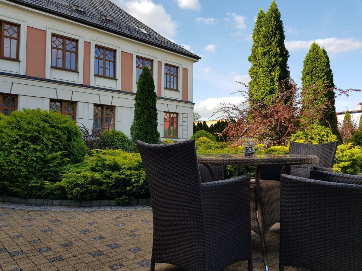 Rezydencja Pod Zegarem Trzebinia  Exterior foto